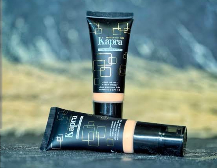 کرم پودرتیوپی کاپرانیو حاوی SPF15