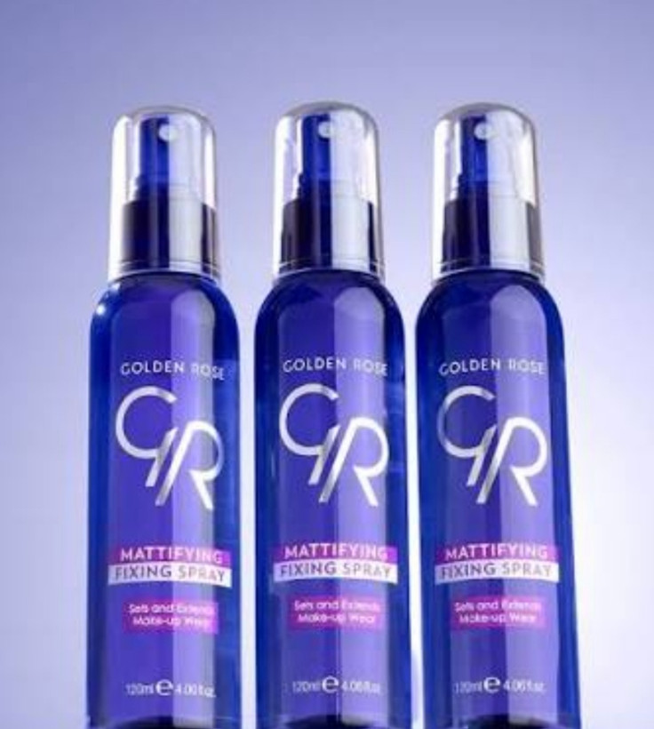 اسپری تثبیت کننده گلدن رز مناسب پوستهای چرب و مختلط