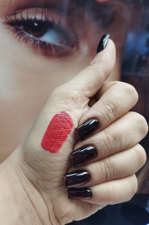 رژلب مایع بادوام سی ما تو شماره ۵۲۹