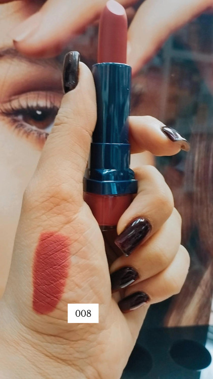 رژلب جامد تونایت شماره 008