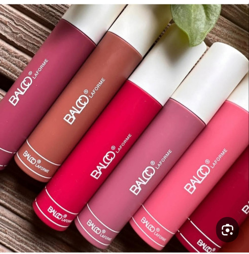 رژلب مایع بالکو ماندگاری بالا بدون ایجاد خشکی روی لب