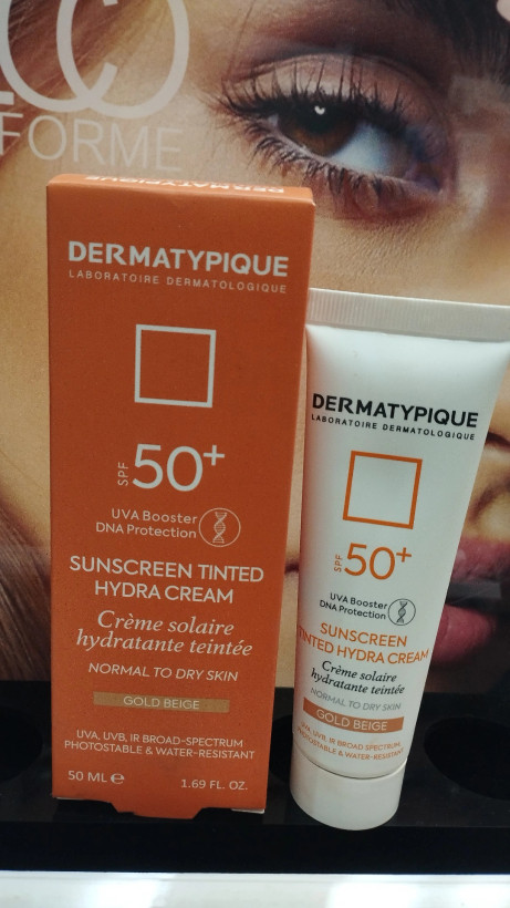ضدآفتاب رنگی پوستهای خشک SPF۵۰درماتیپیک (بژ طلایی )