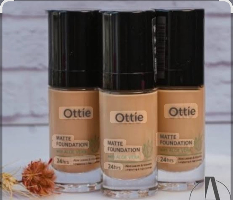 کرم پودر مات گیاهی اوتی ۳۰میل