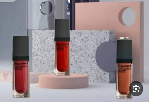 رژلب مایع اسپنوی مات و مخملی با ماندگاری بالا