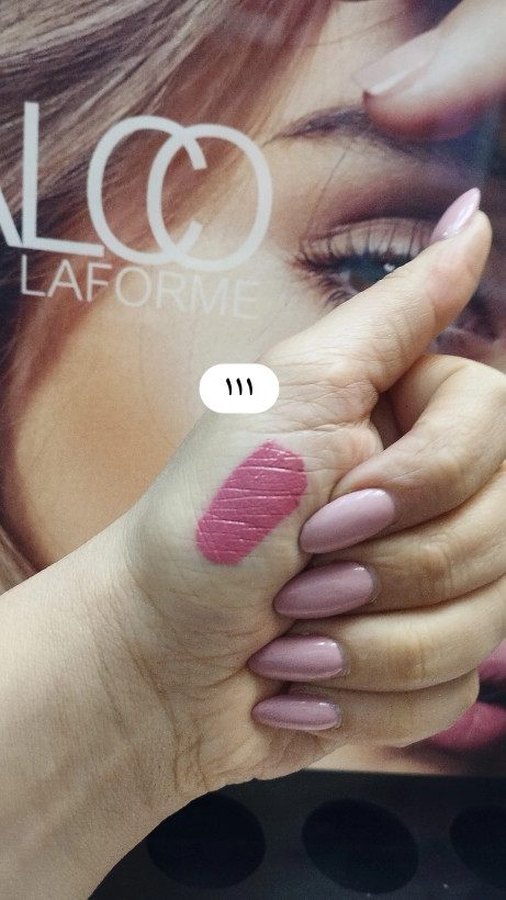 رژلب مایع اسپنوی شماره ۱۱۱