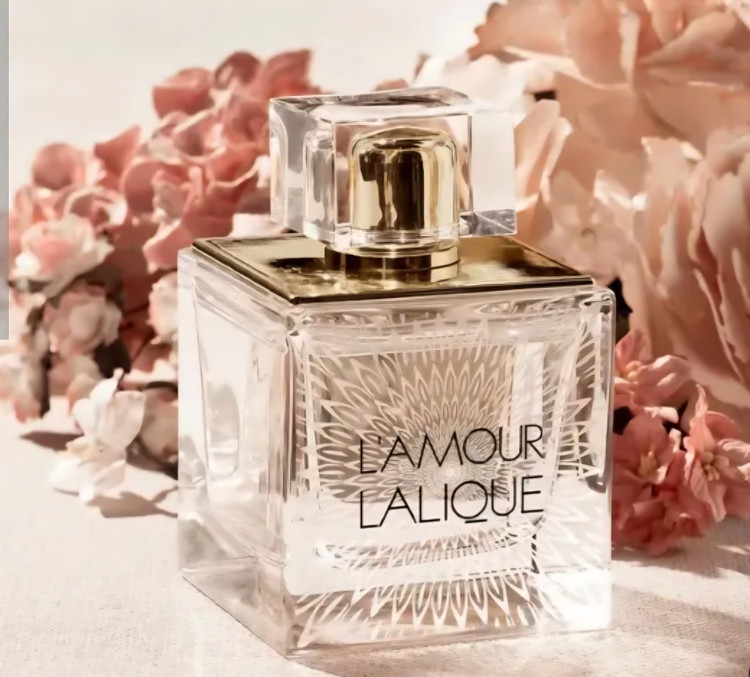 ادکلان ادوپرفیوم زنانه لالیک لامور صددرصداورجینال ۱۰۰میل