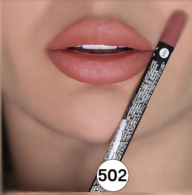 خط لب (مدادلب) گلدن با بافت نرم و مخملی اورجینال وزن۳گرم