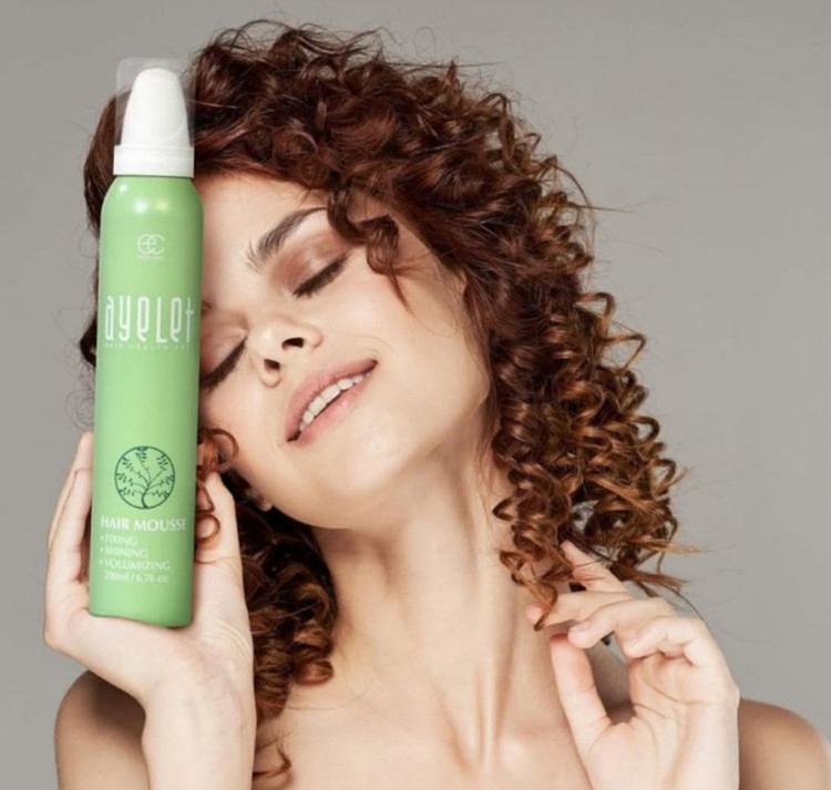 اسپری موس آیلت سبز حالت دهنده درخشان کننده و حجم دهنده ،حجم 200ml