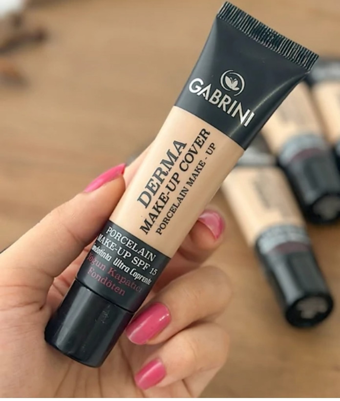 کرم پودر تیوپی مات درما حاوی SPF15.حجم 40ml