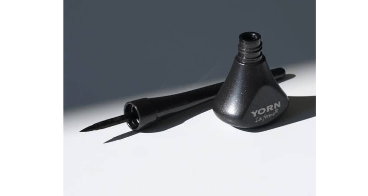 خط چشم کوزه ای ماژیکی یورن صد در صد اورجینال حجم 4ml